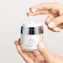 Load image into Gallery viewer, ILUMA INTENSE BRIGHTENING CRÈME
